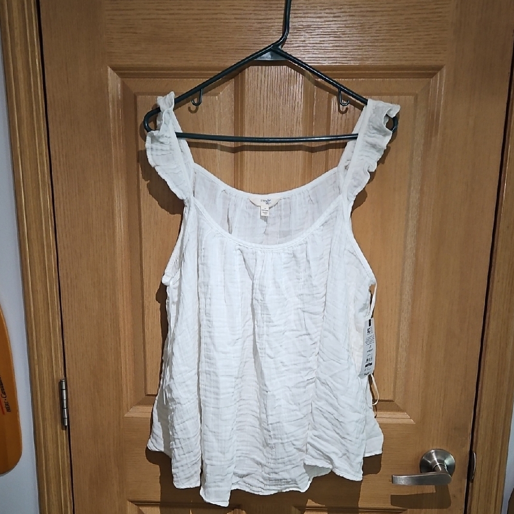 Terra & Sky White Ruffle Strap Tank Top